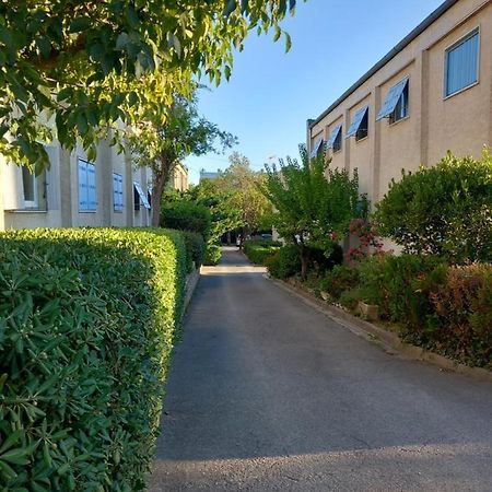Appartement/Studio Dans Petite Residence Calme La Ciotat Exterior foto