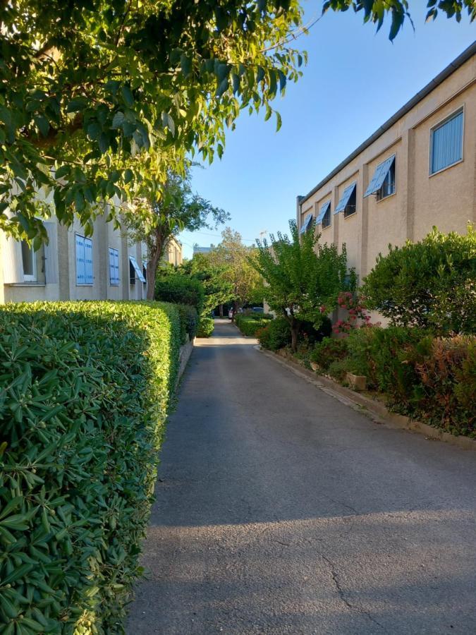 Appartement/Studio Dans Petite Residence Calme La Ciotat Exterior foto